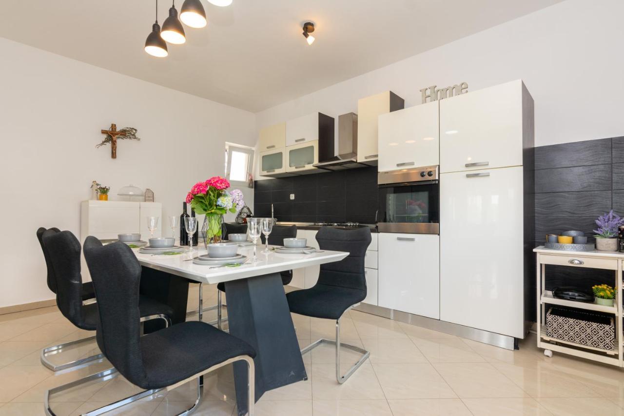 Holiday Home Bibano Бибине Екстериор снимка
