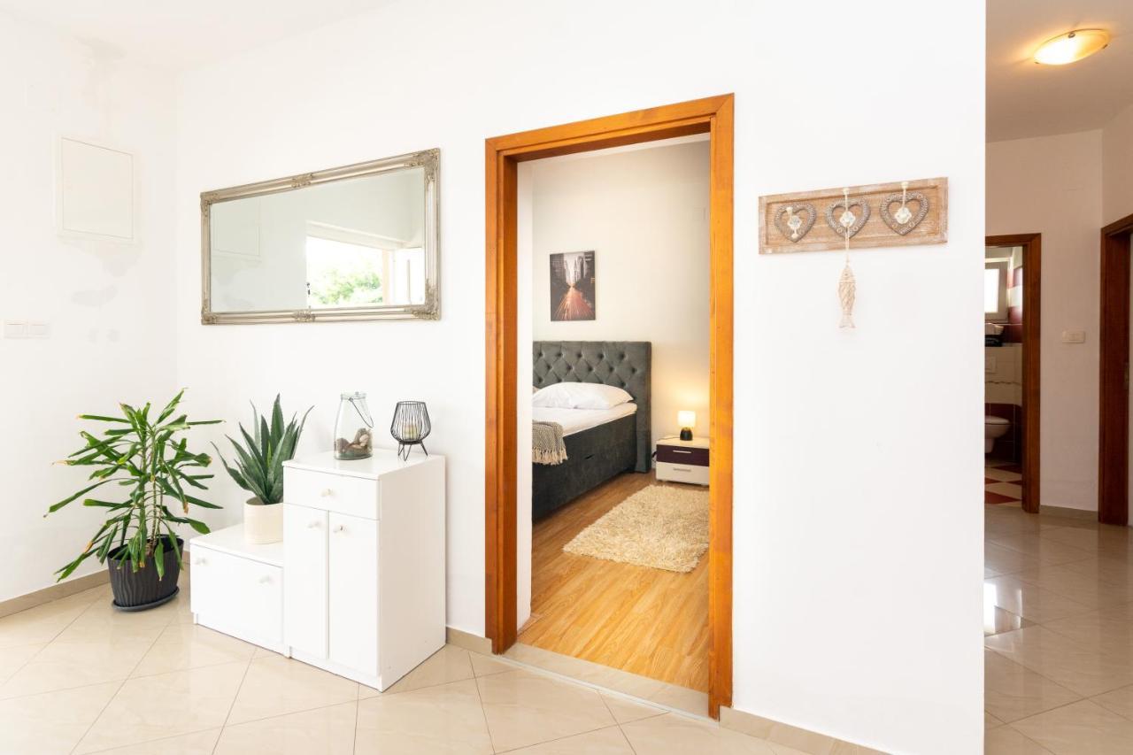 Holiday Home Bibano Бибине Екстериор снимка