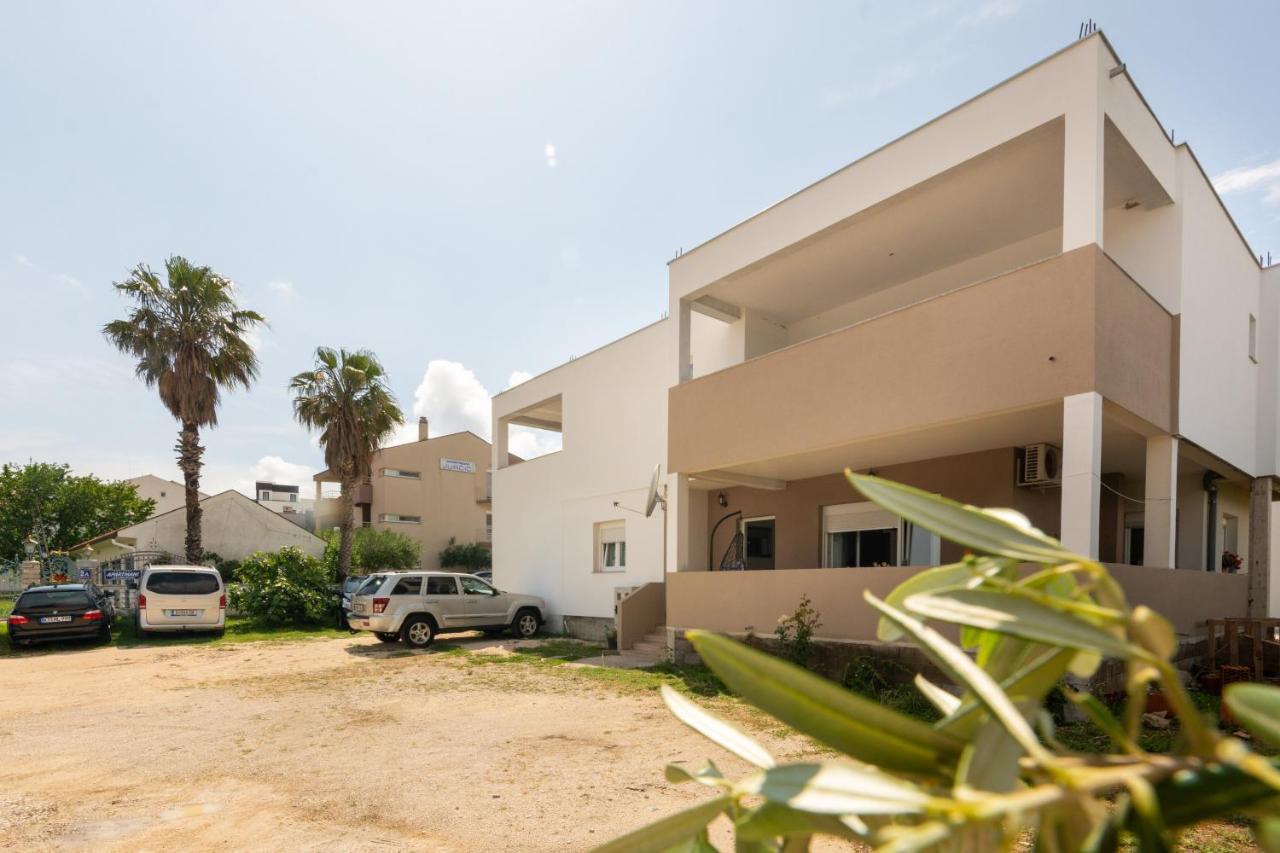 Holiday Home Bibano Бибине Екстериор снимка